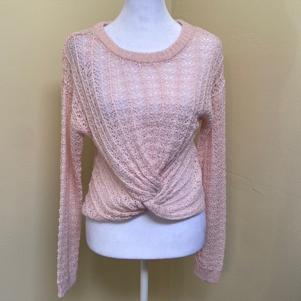 Elegant Pink Knitted Sweater